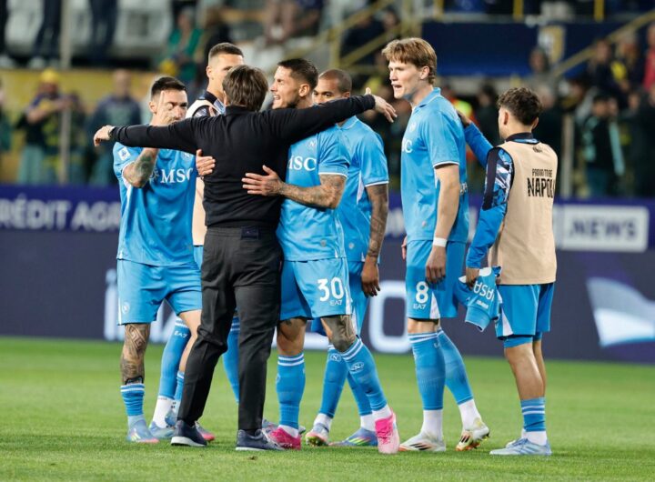 conte e i giocatori del napoli