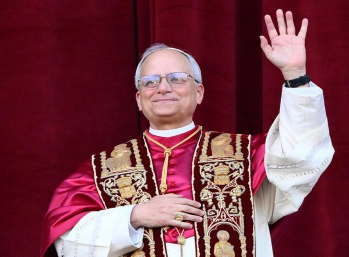 Gesù disse: “Vi lascio la pace, vi do la mia pace”: le parole che ispirano Papa Leone (nella foto)