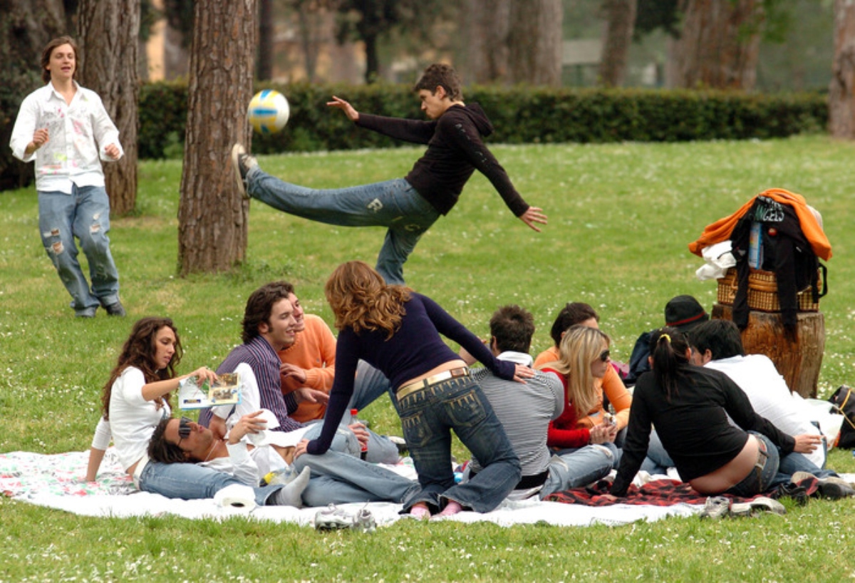 Che tempo farà nei prossimi giorni? Sole il week-end, un ciclone tiene lontano il caldo africano