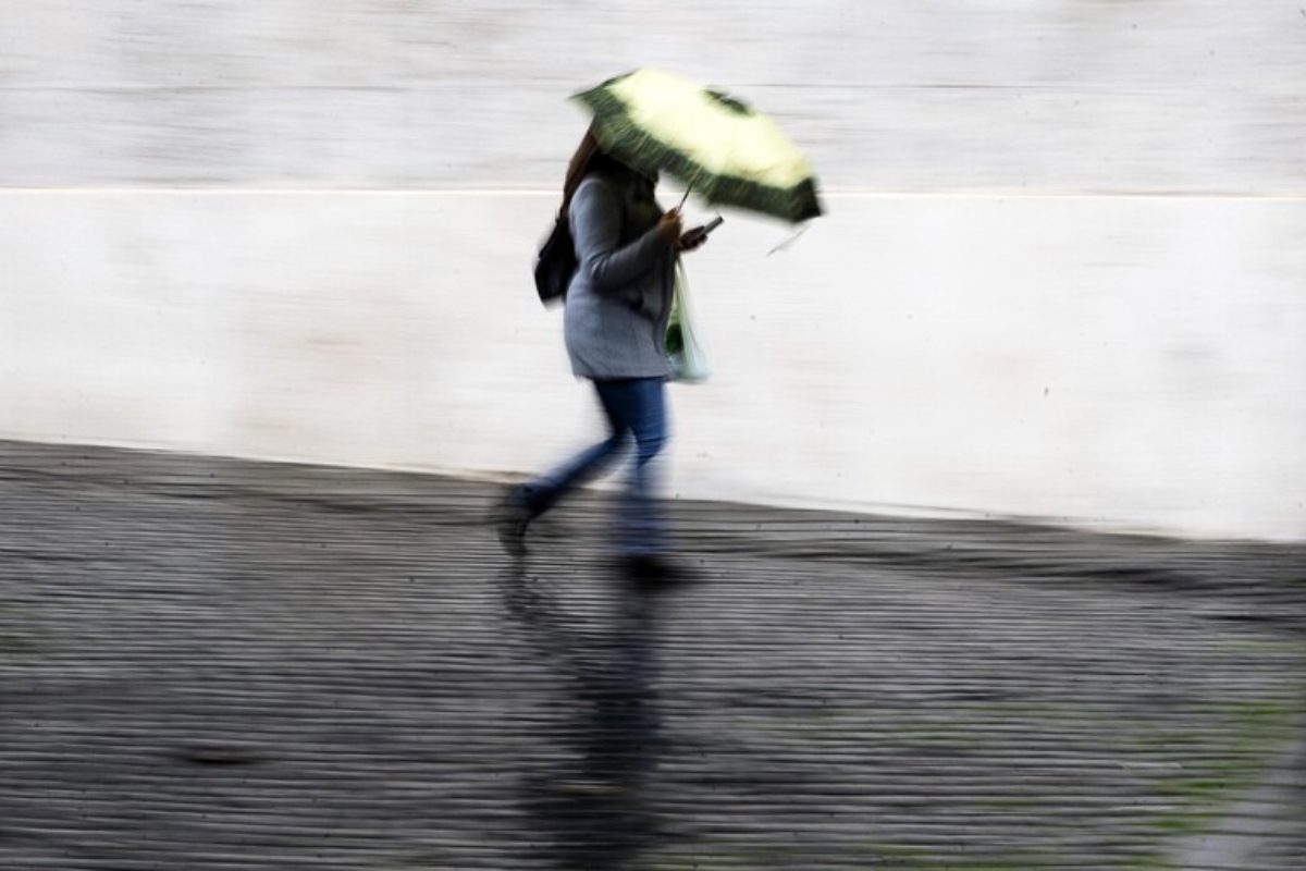 Che tempo farà nei prossimi giorni? 48 ore di maltempo, doppia perturbazione. Allerta in Sicilia