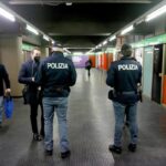polizia nella metro a roma