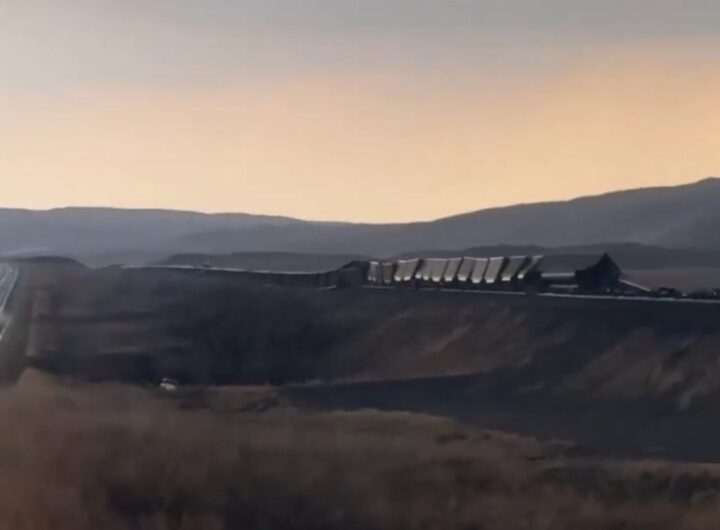 treno deraglia per un tornado