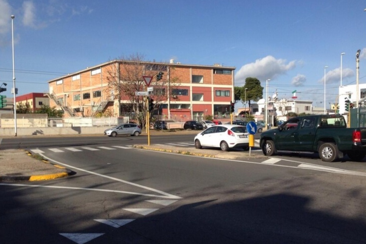 Bambina morsa da un cane alla schiena a Roma, portata in ospedale