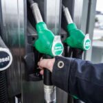 Erogatori benzina in una stazione di rifornimento