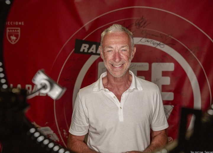 Radio in pericolo, FM minaccia di sparire dalle auto, Vincenzo Vita al Governo: intervenite, nella foto Linus