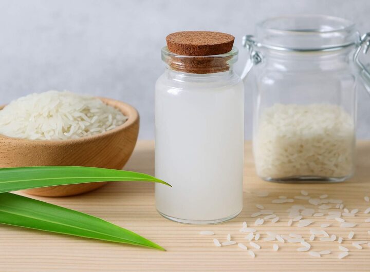 acqua di riso in bottiglia