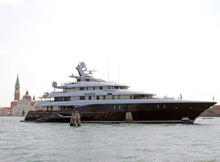 Yacht matrimonio Bezos