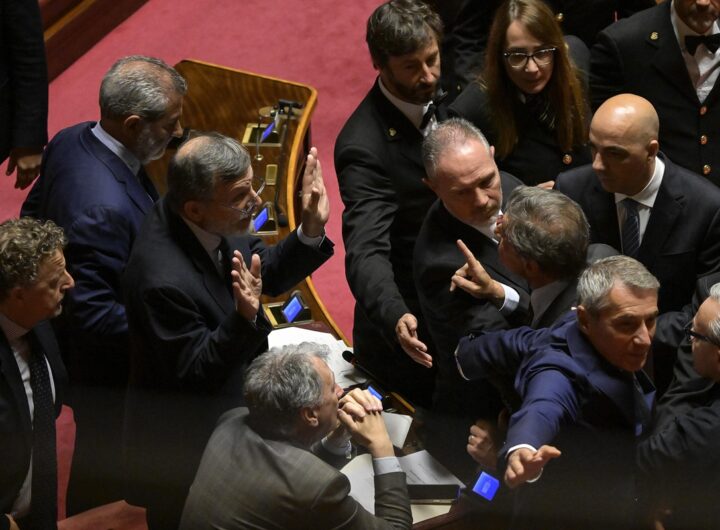 Al Senato sfiorata la rissa durante l’esame del Dl Sicurezza, Balboni (Fdi): “La sinistra vuole stare dalla parte della criminalità”