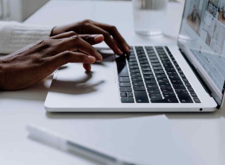 E-mail, per ricevere risposta certa conta il finale, ecco i dettagli