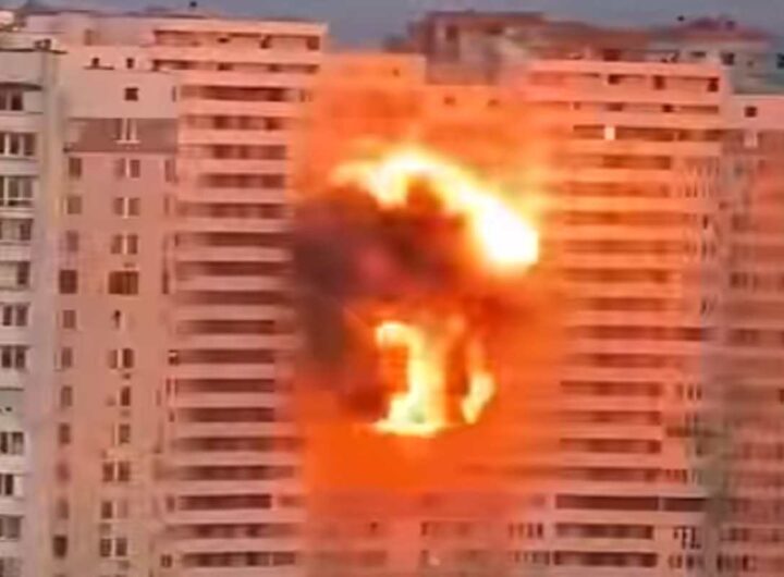 Palazzo di Kiev colpito da un drone russo