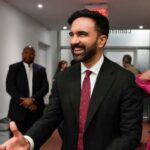 La brutta figura del Times: ma lo scherzo contro il candidato islamico di New York rivela allarme a sinistra, nella foto zohran madani