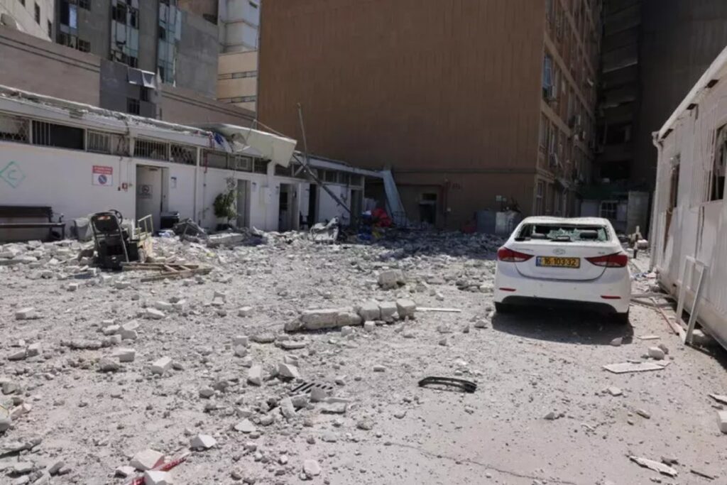 il missile iraniano caduto su Beer Sheva