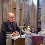 Carlo Verdone ai funerali di Alvaro Vitali