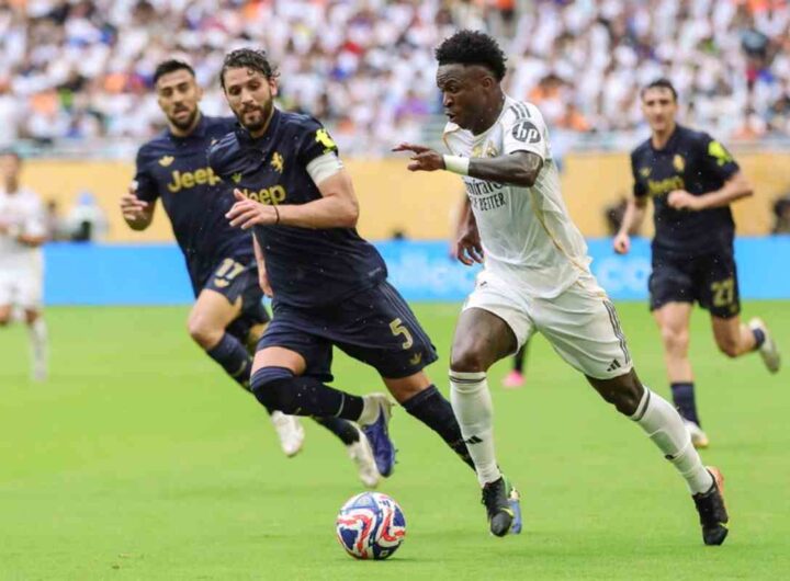 L'attaccante del Real Madrid Vinicius in azione contro la Juventus