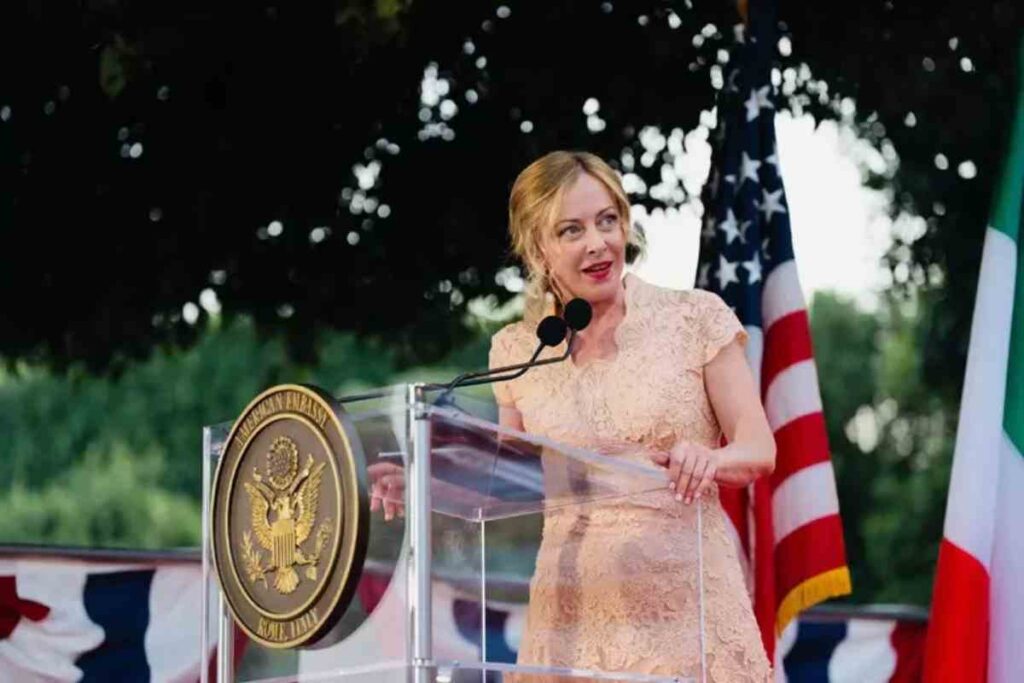 Anno 2030 Odissea nel futuro, fantacronaca molto probabile: ecco come saremo fra cinque anni, Nella foto Giorgia Meloni