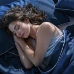 Per comprendere appieno il valore psicologico del gesto di chiudere la porta della propria stanza, è utile rifarsi alla figura di Abraham Harold Maslow