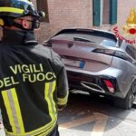 auto incastrata siena