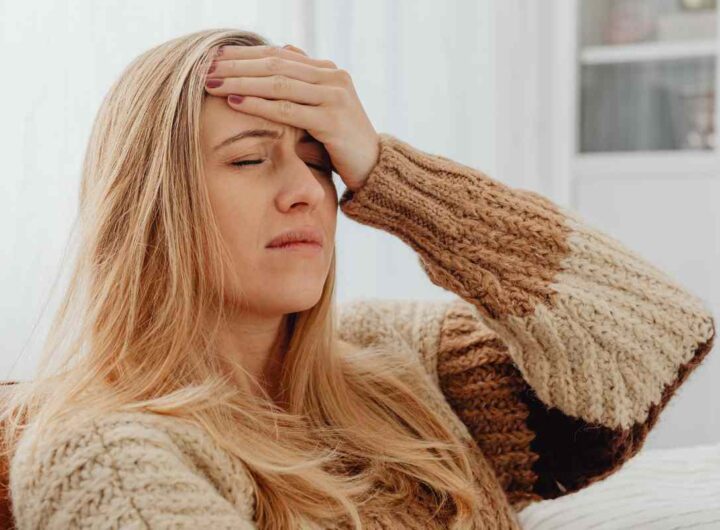 Cefalea e nausea persistenti, i segnali che ti sta lanciando il corpo, tutti i dettagli