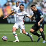 lautaro in azione contro il fluminense