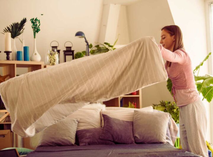 I consigli per pulire a fondo il letto