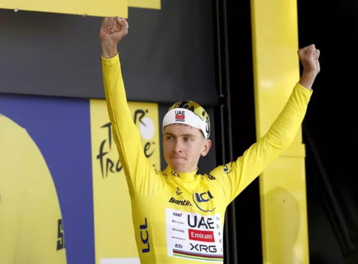 Fenomeno Pogacar al mondiale di ciclismo, ha vinto di nuovo, dopo una fuga solitaria di 66 km, Nella foto tadej pogacar