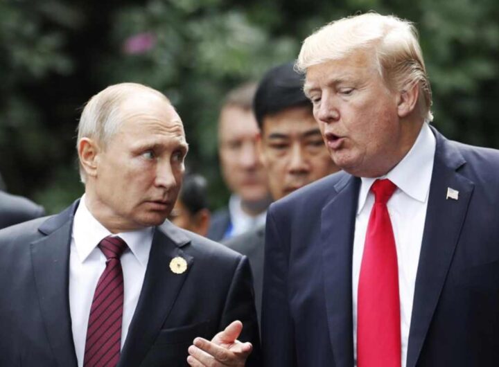 Che fine si prepara per l'Ucraina? Di Trump e Putin c’è poco da fidarsi, i precedenti di Stalin, nella foto Putin e Trump