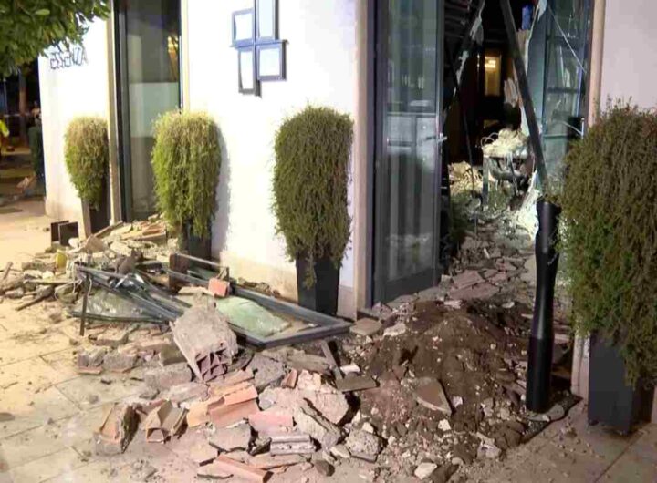 Il crollo del tetto del ristorante Essenza