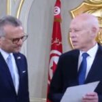 Il presidente della Tunisia mostra all'inviato di Trump le foto dei bambini di Gaza