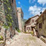 Aria pura e panorami mozzafiato, questo borgo romano è perfetto , tutti i dettagli