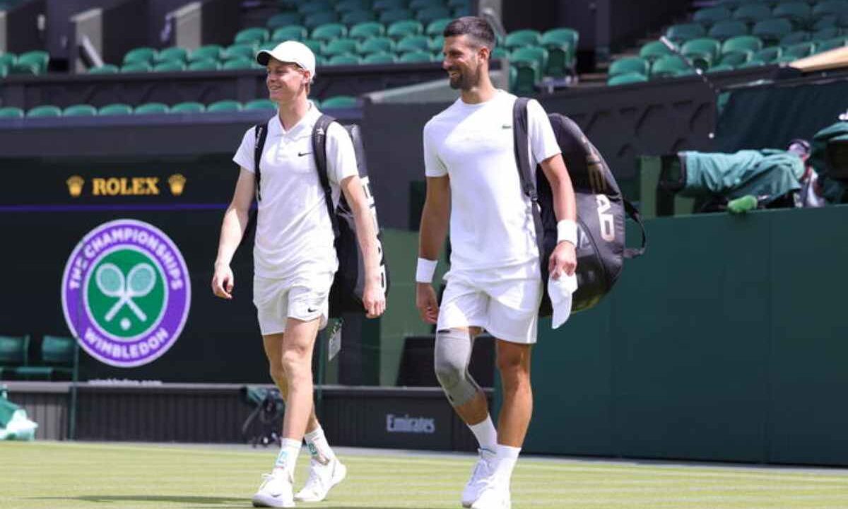 ATP Tour Finals a Torino, mancherà Djokovic, amico dai tempi di Piatti con Sinner: sarà lui l’erede o Alcaraz? Nella foto Djokovic e Sinner