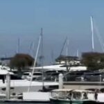 Lo yacht si schianta contro la banchina in California