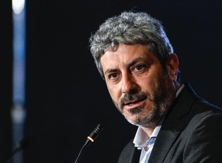 Domenica si vota, in Campania si gioca il futuro di Schlein: che fosse lei il vero obiettivo di Garofani? , nella foto Roberto Fico