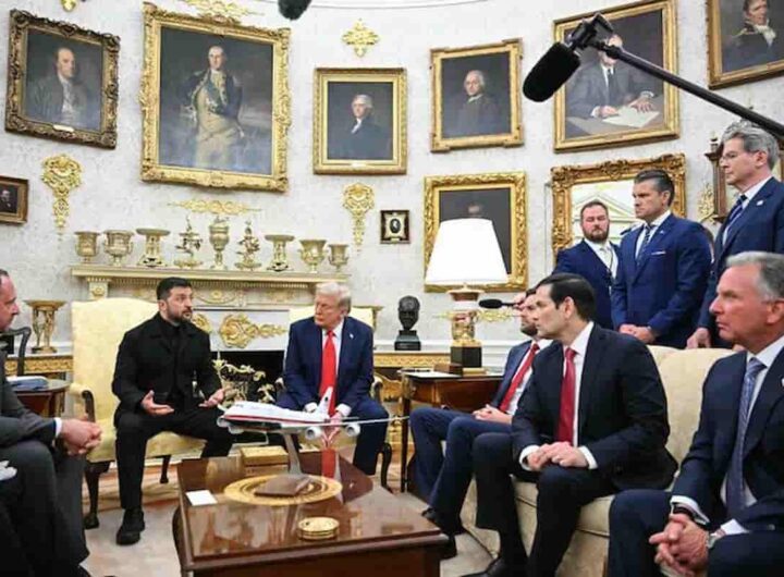 Truppe cinesi in Ucraina per peacekeeping: chissà che ne pensano Macron e Salvini, nella foto Zelensky, Trump e Vance nello studio ovale