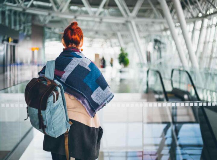 Passeggera aeroporto