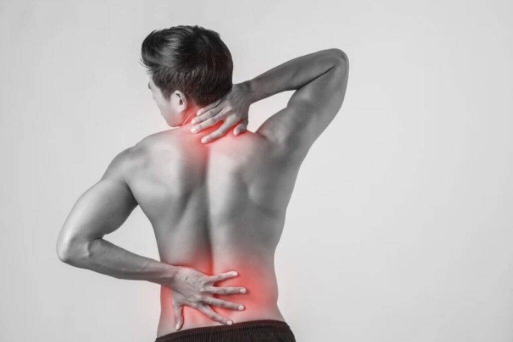 Questo fenomeno, oltre a influire sull’aspetto fisico, può nascondere problemi di salute sottostanti e comportare una significativa riduzione della qualità della vita