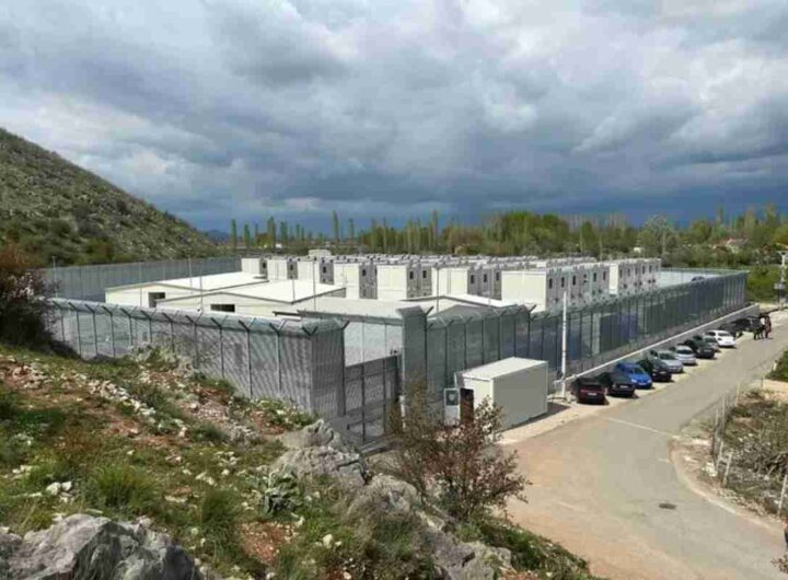 Il centro in Albania