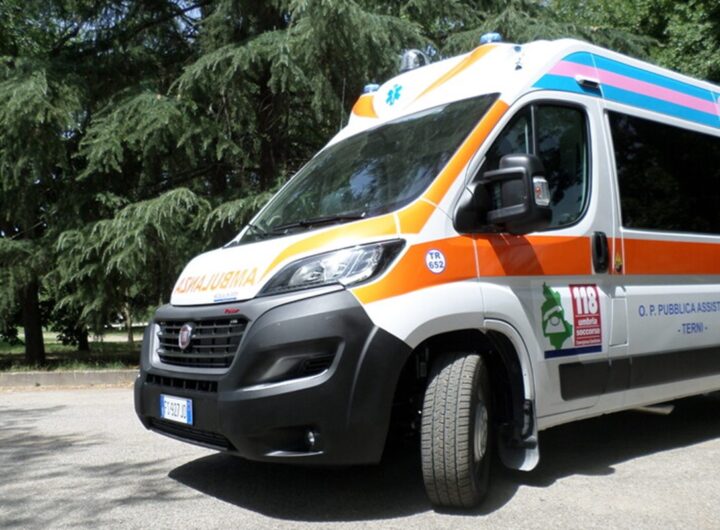 Un'ambulanza
