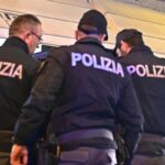 polizia in divisa