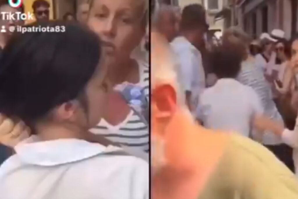 borseggiatrice presa per i capelli da turista