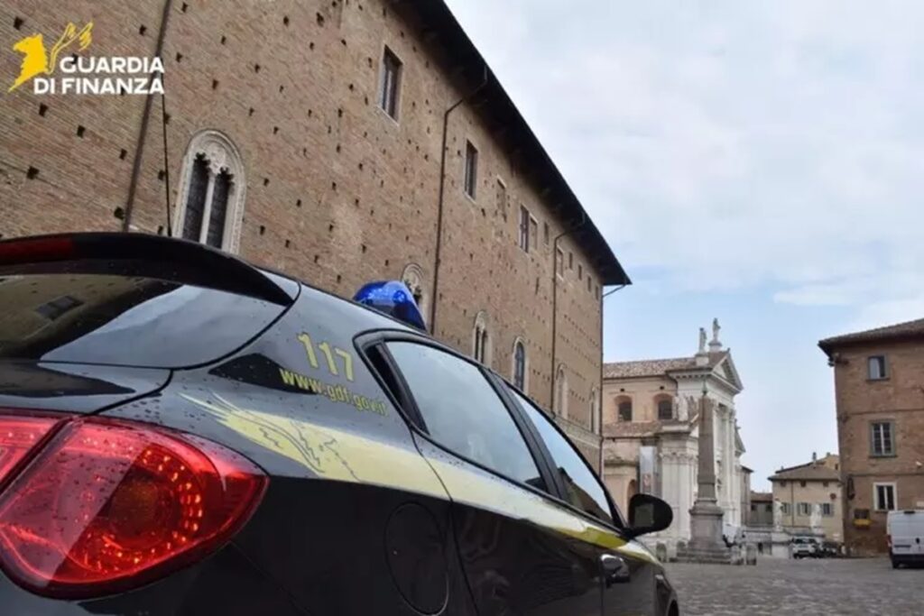 Una volante della finanza