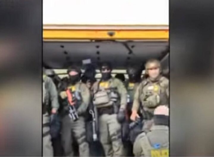 Il furgone noleggiato dalla polizia di frontiera Usa