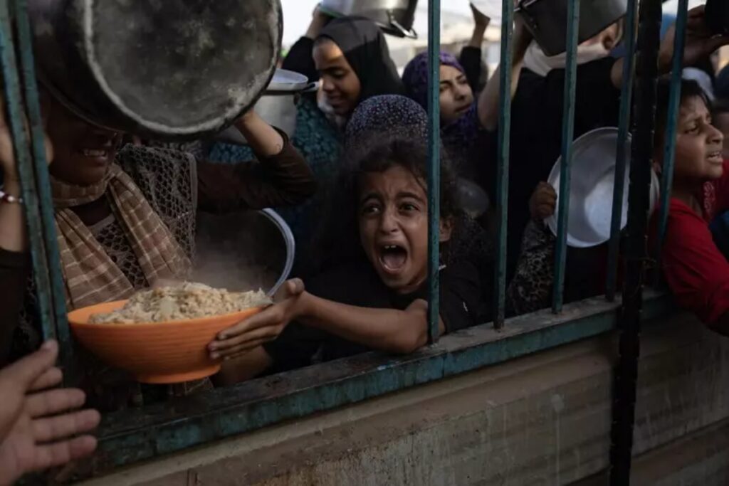 Cinque giornalisti morti, Israele e Gaza agitano il mondo, la pace in Ucraina è più lontana, Sinner salvaci tu, nella foto fame a gaza