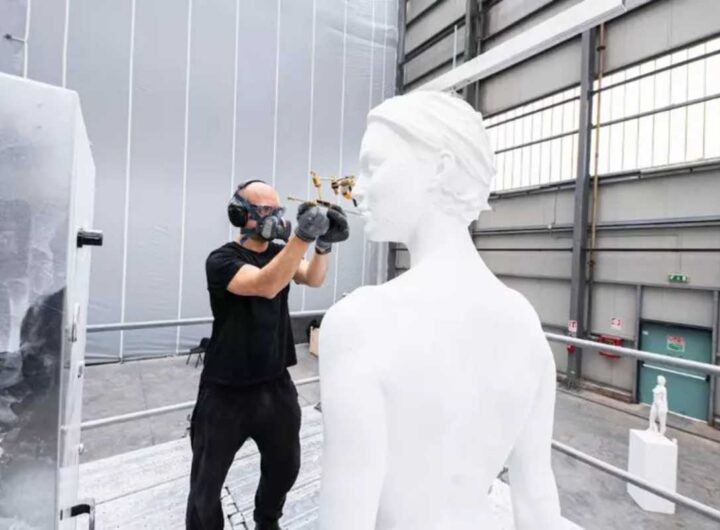 Lo scultore Jago all'opera