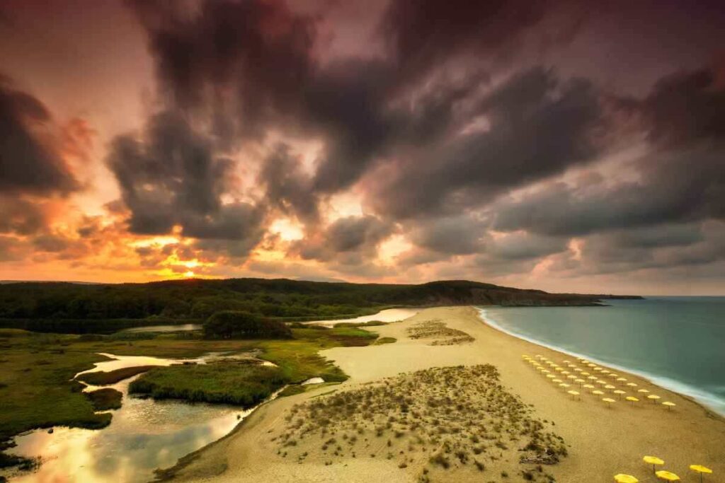 Qui è difficile scegliere tra mare e fiume: una destinazione da perdere la testa