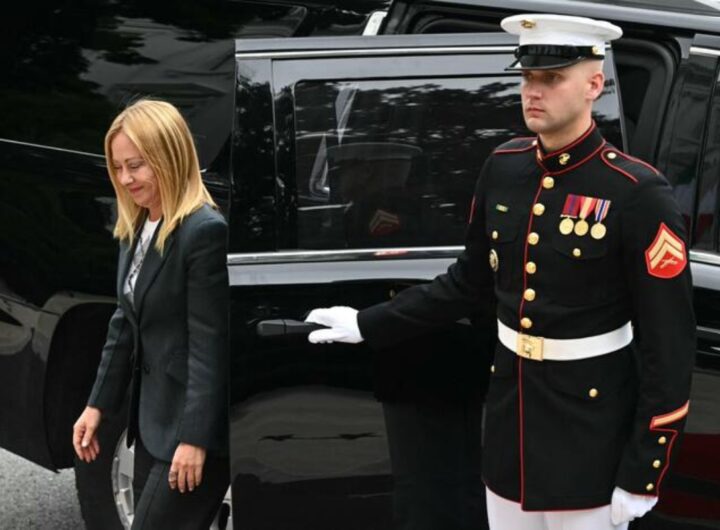 L’autunno caldo di Palazzo Chigi: perché Giorgia Meloni vuole Chiocci come nuovo portavoce, nella foto meloni al summit alla casa bianca