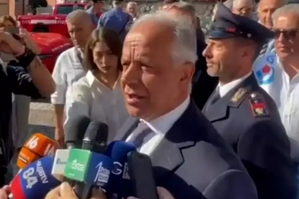 Il ministro dell'Interno Matteo Piantedosi