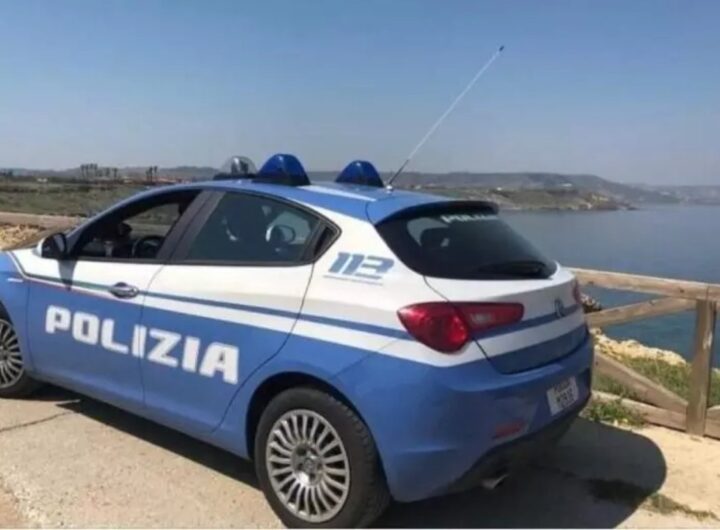 macchina polizia
