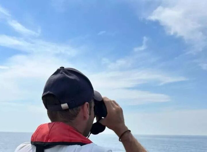 Operatore Guardia costiera in mare