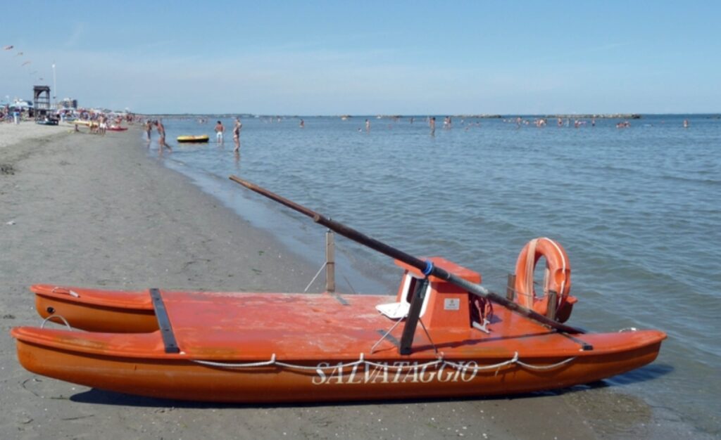 salvataggio in spiaggia a rimini