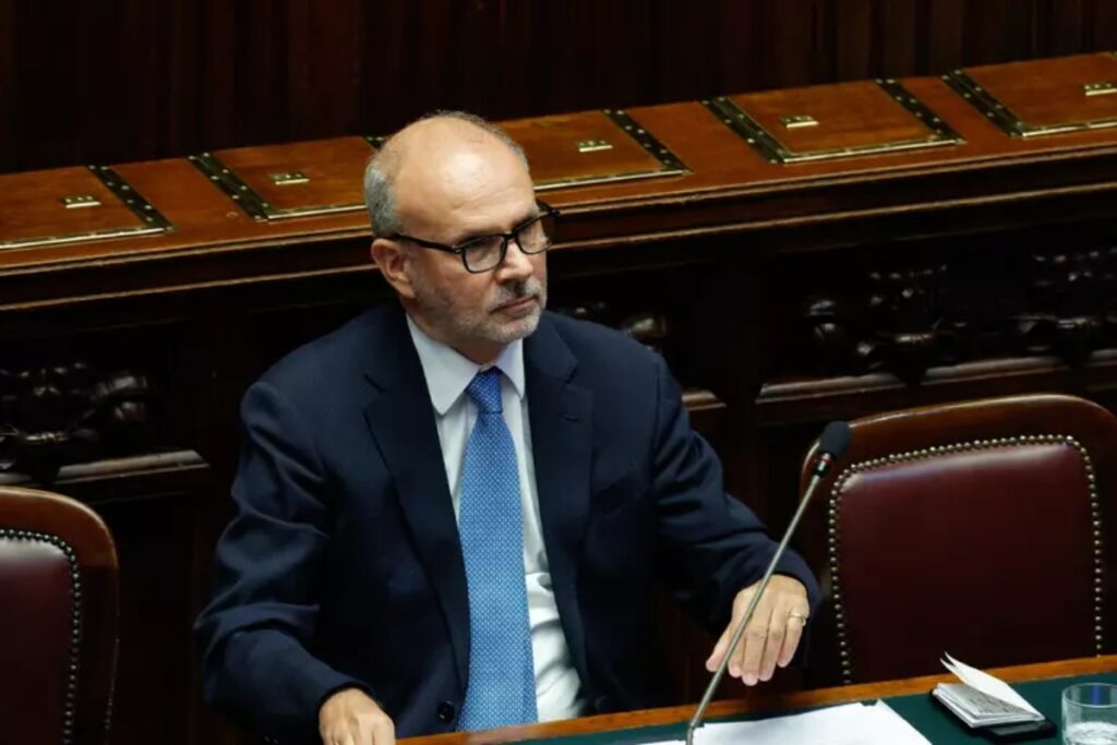 Non c’è posto per i non vax al Ministero della Salute, Gasparri plaude, Schillaci: basta coop e gettonisti, nella foto orazio schillaci